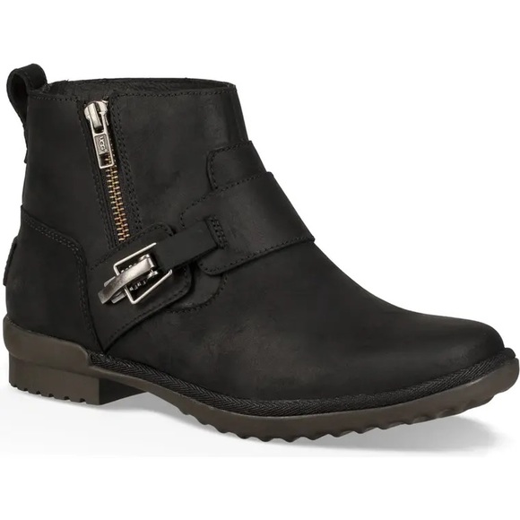 UGG Shoes - UGG Cheyne Bootie